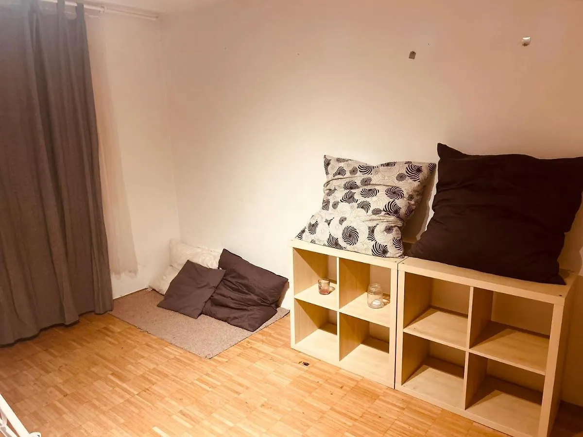 Homestay Theresienstrasse 83 Munich