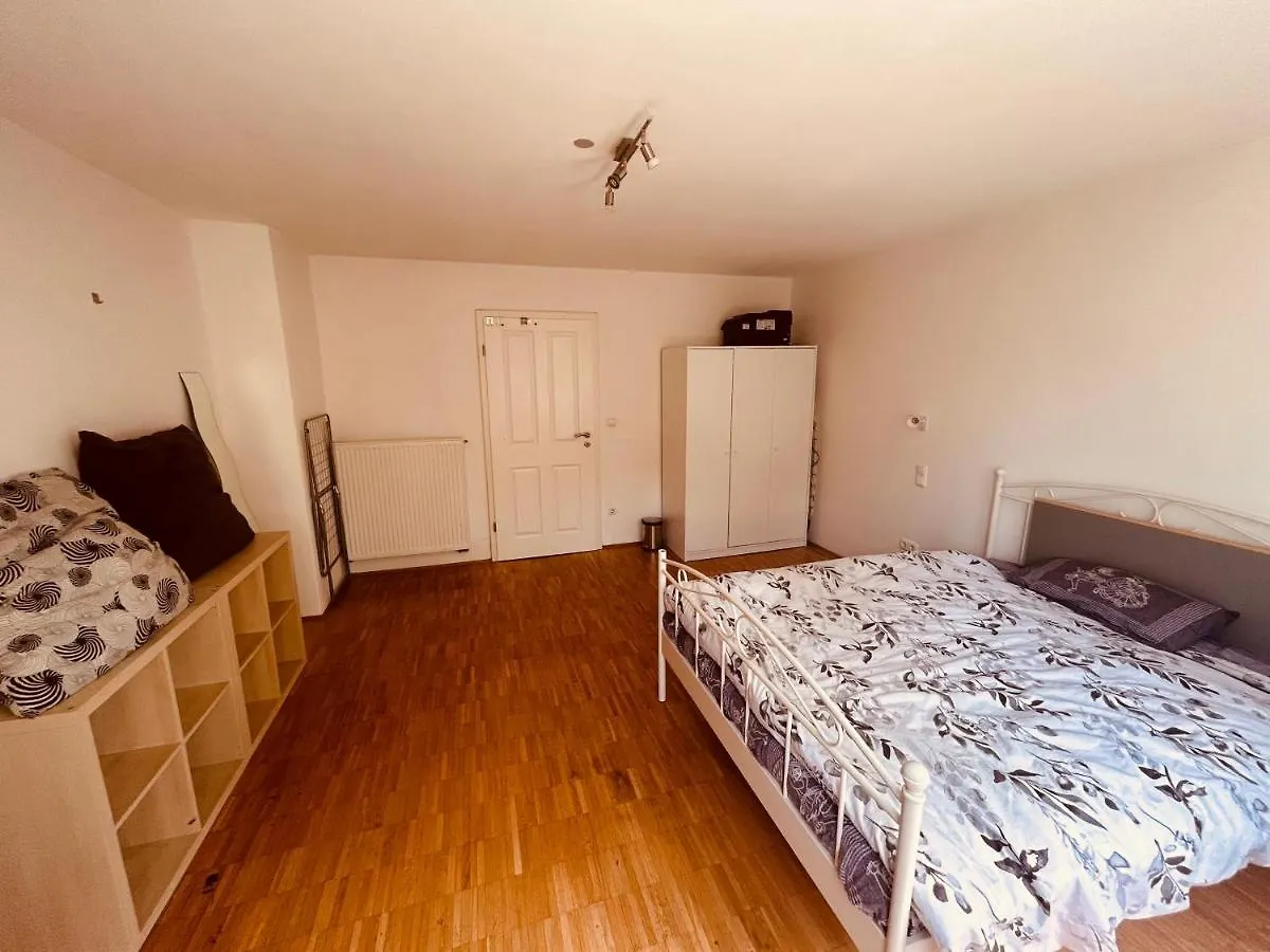Homestay Theresienstrasse 83 Munich Germany